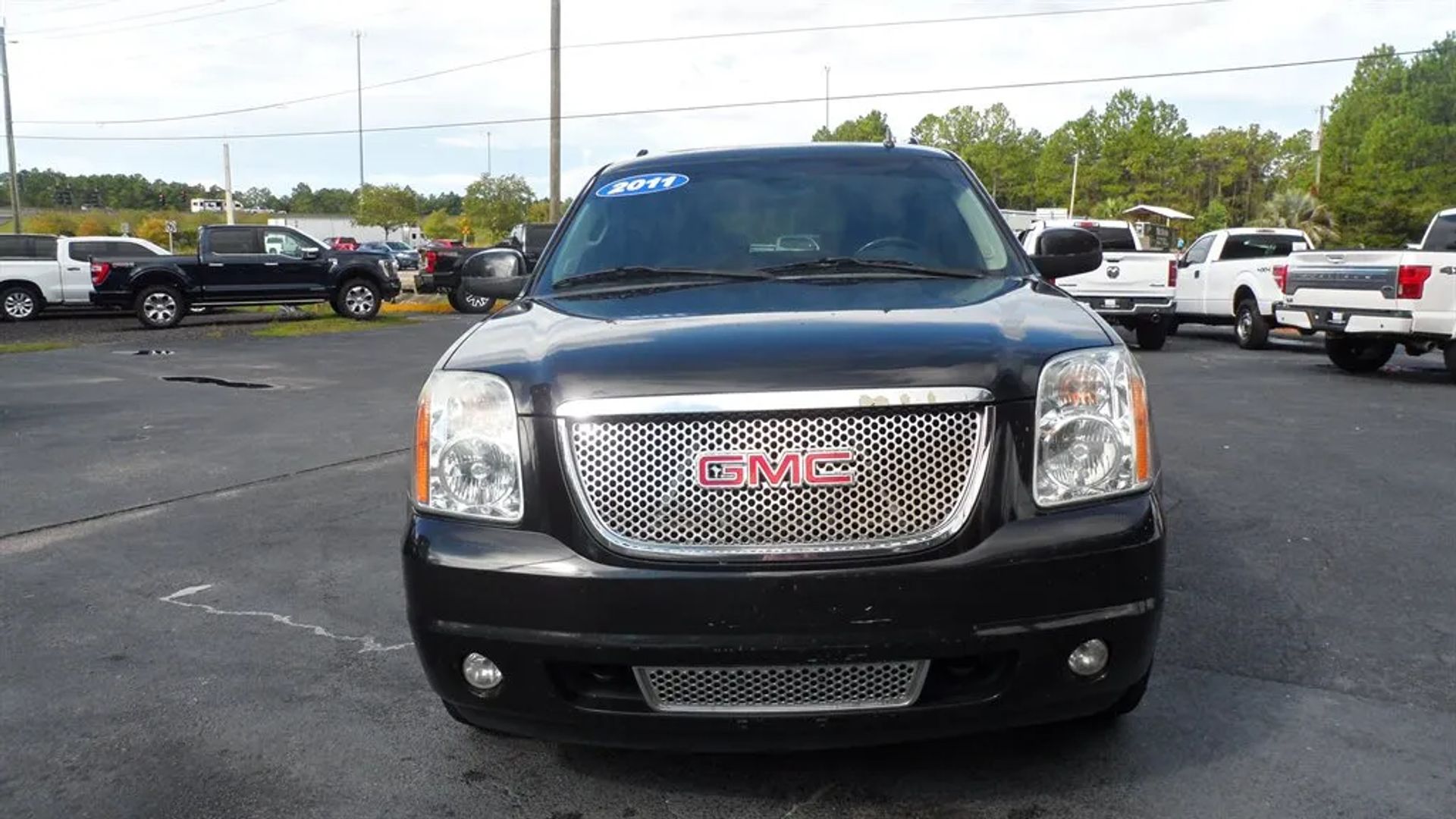 gmc yukon xl 2011 1GKS1MEF0BR215004 image gmc yukon xl 2011 1GKS1MEF0BR215004 image